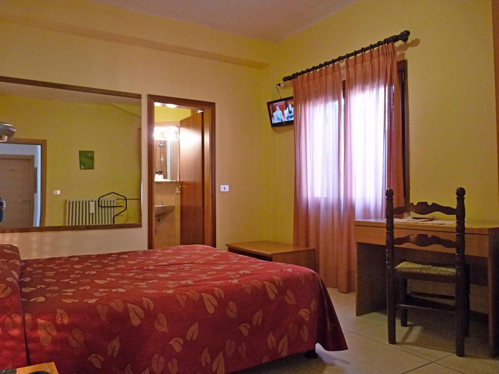 Hotel La Rosa 테글리오 객실 사진